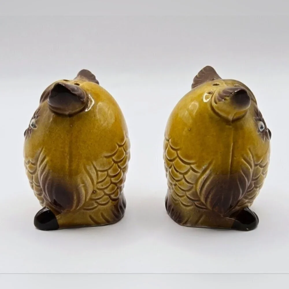 Vintage Japan Owl Salt and Pepper Shakers Brown Ceramic Google Eye Pair